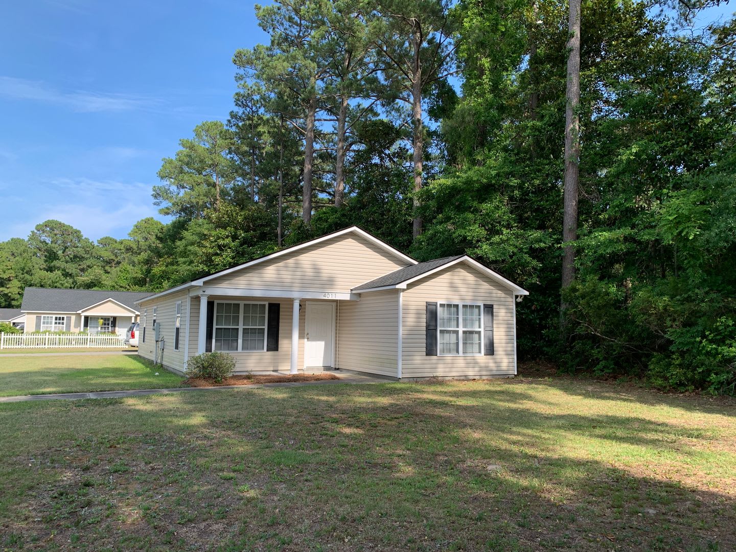 3 Bedroom, 2 Bath House on Masonboro Loop! – photo 1