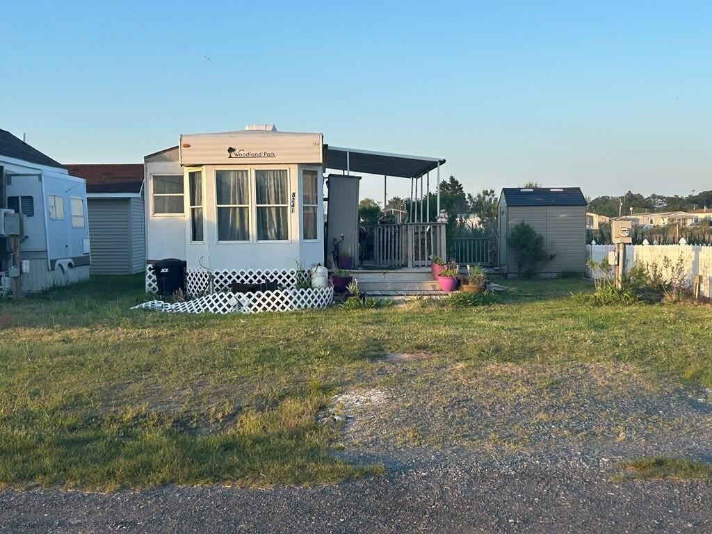 8239 BAY FRONT LN – photo 1 of 10