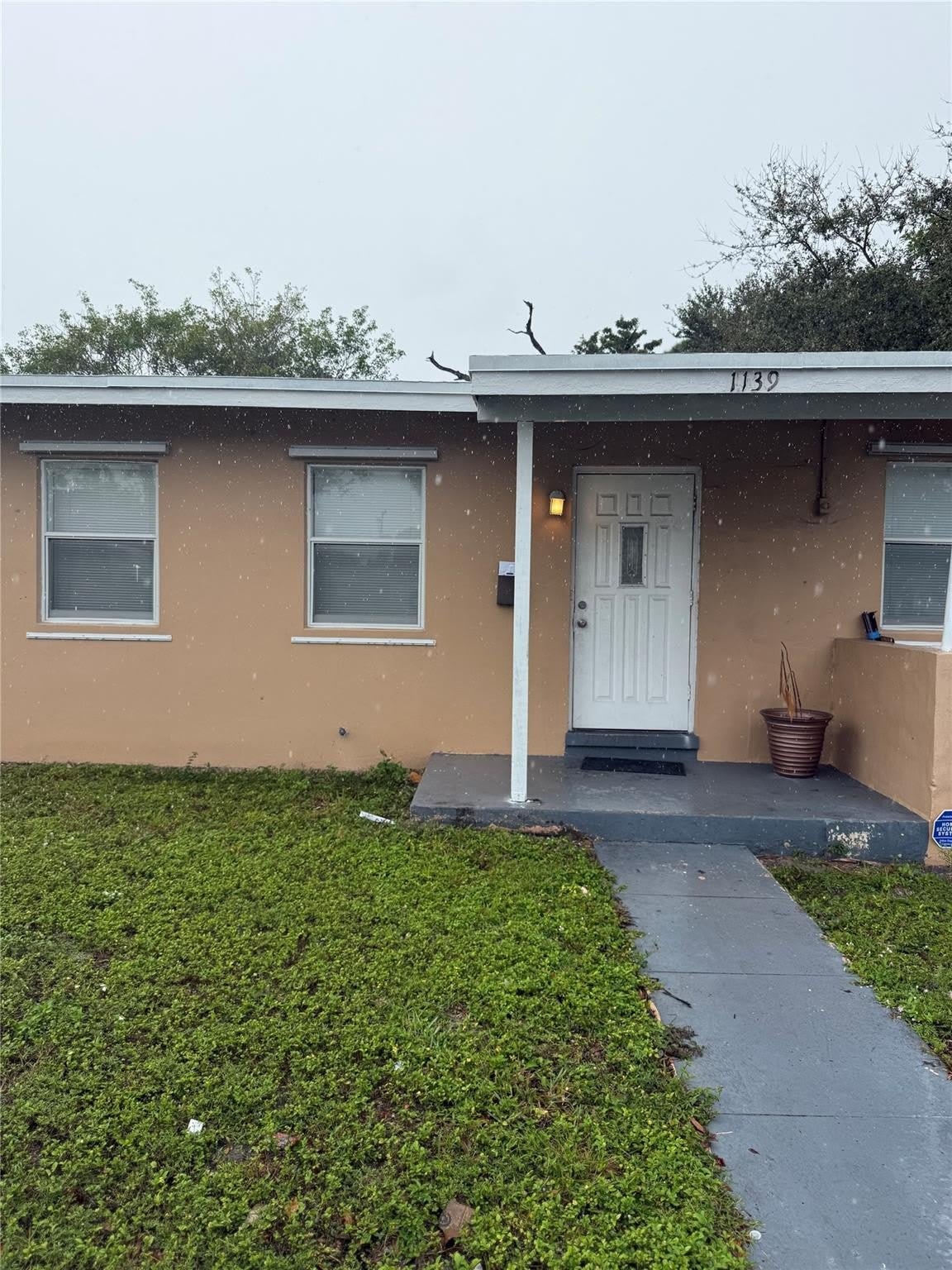 1139 NW 9TH Avenue – photo 1