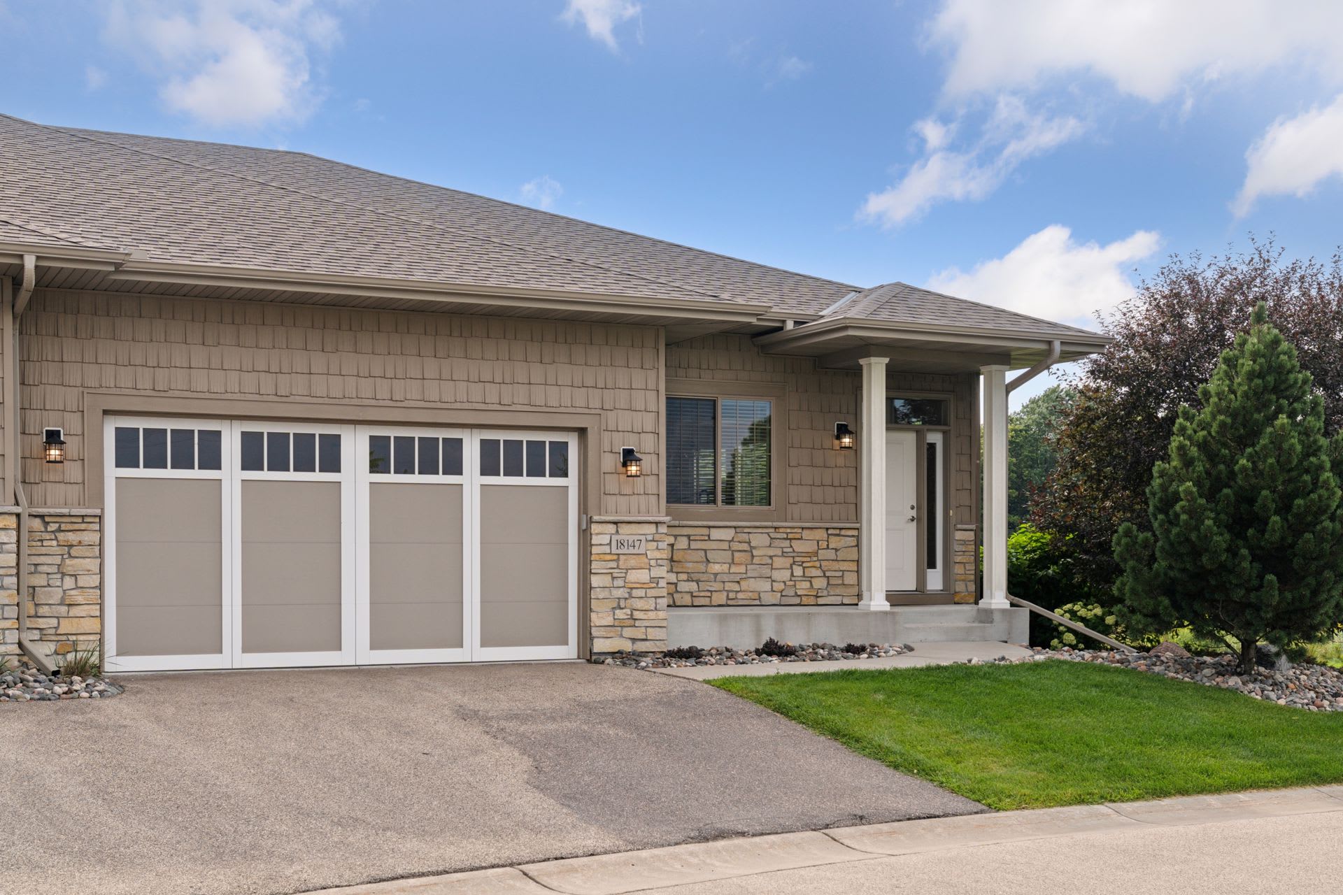 18235 Hamel Rd – photo 1 of 250