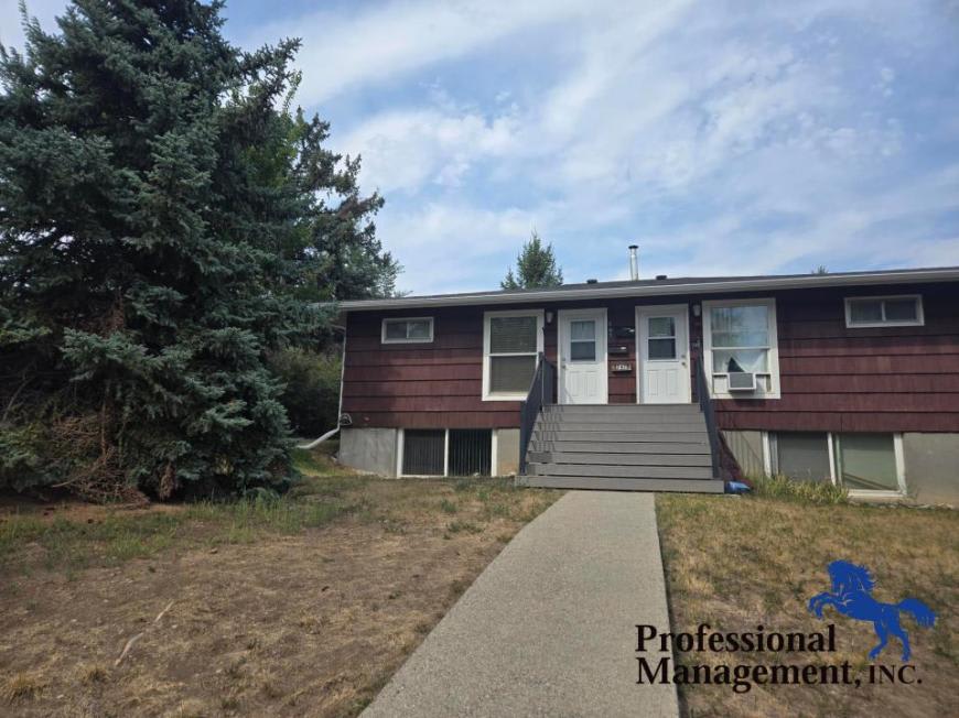 747 Burlington Ave – photo 1
