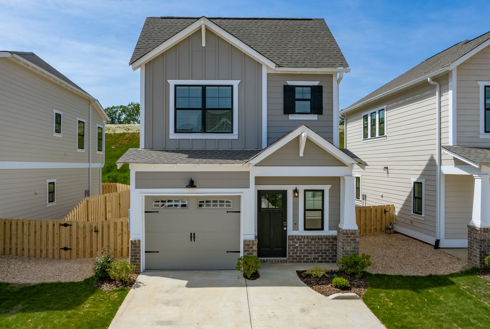 Stylish Home With Luxury Finishes And Attached Garage – photo 1 of 138