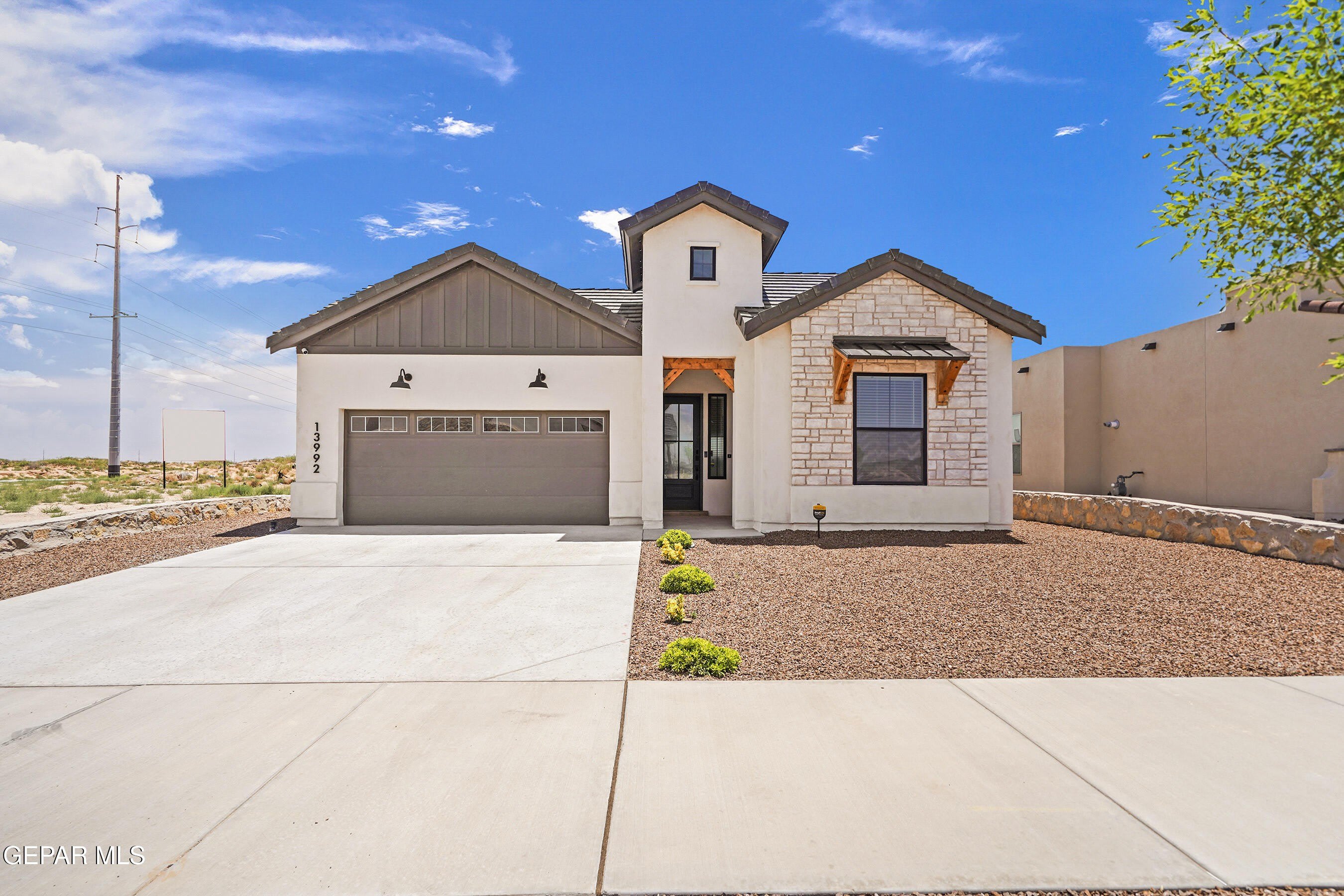 13992 Margaret Ponce Avenue – photo 1 of 33