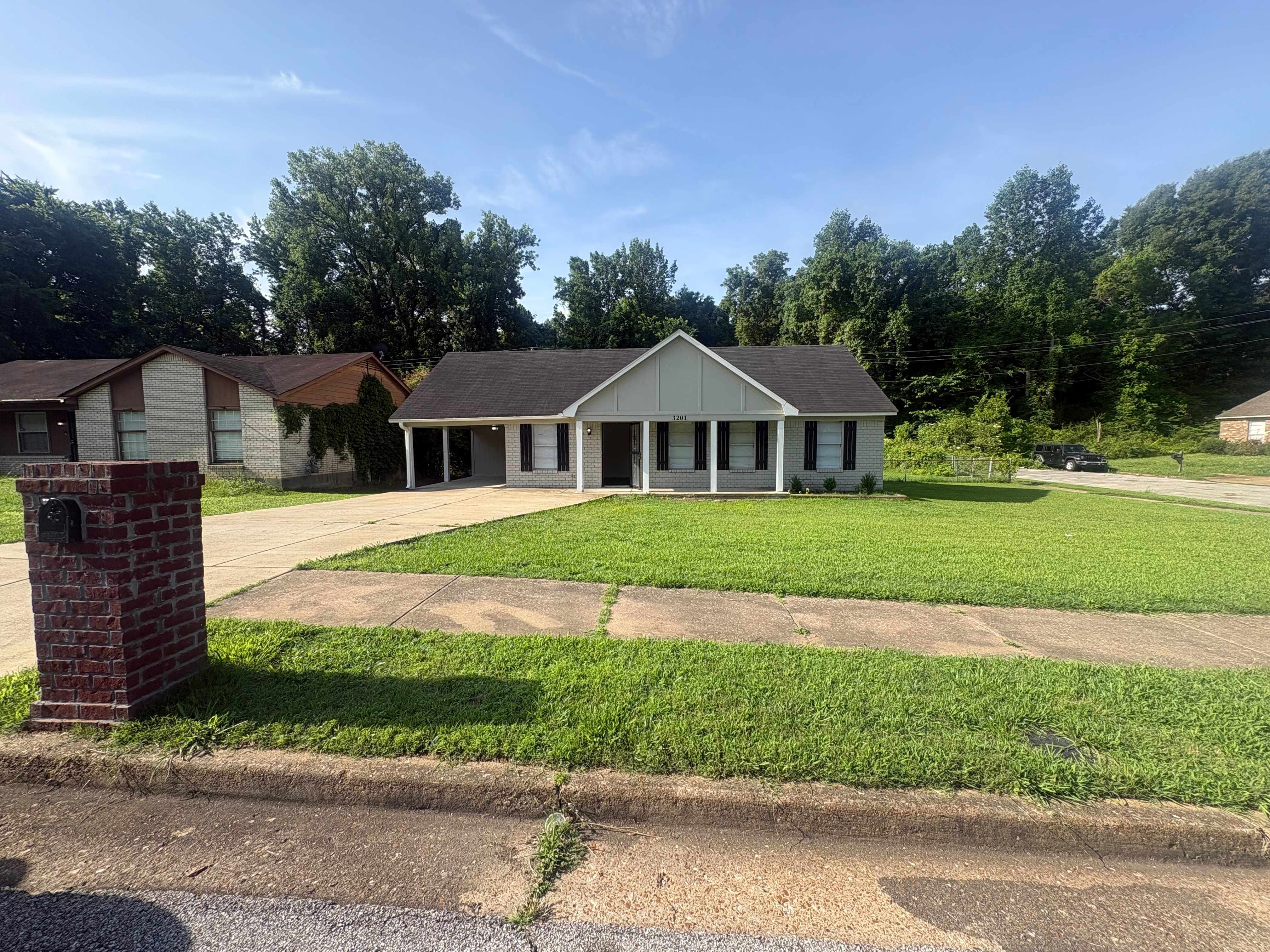 3201 Keystone Ave – photo 1