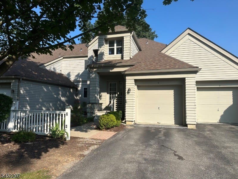 4 Harker Hill Dr – photo 1 of 2