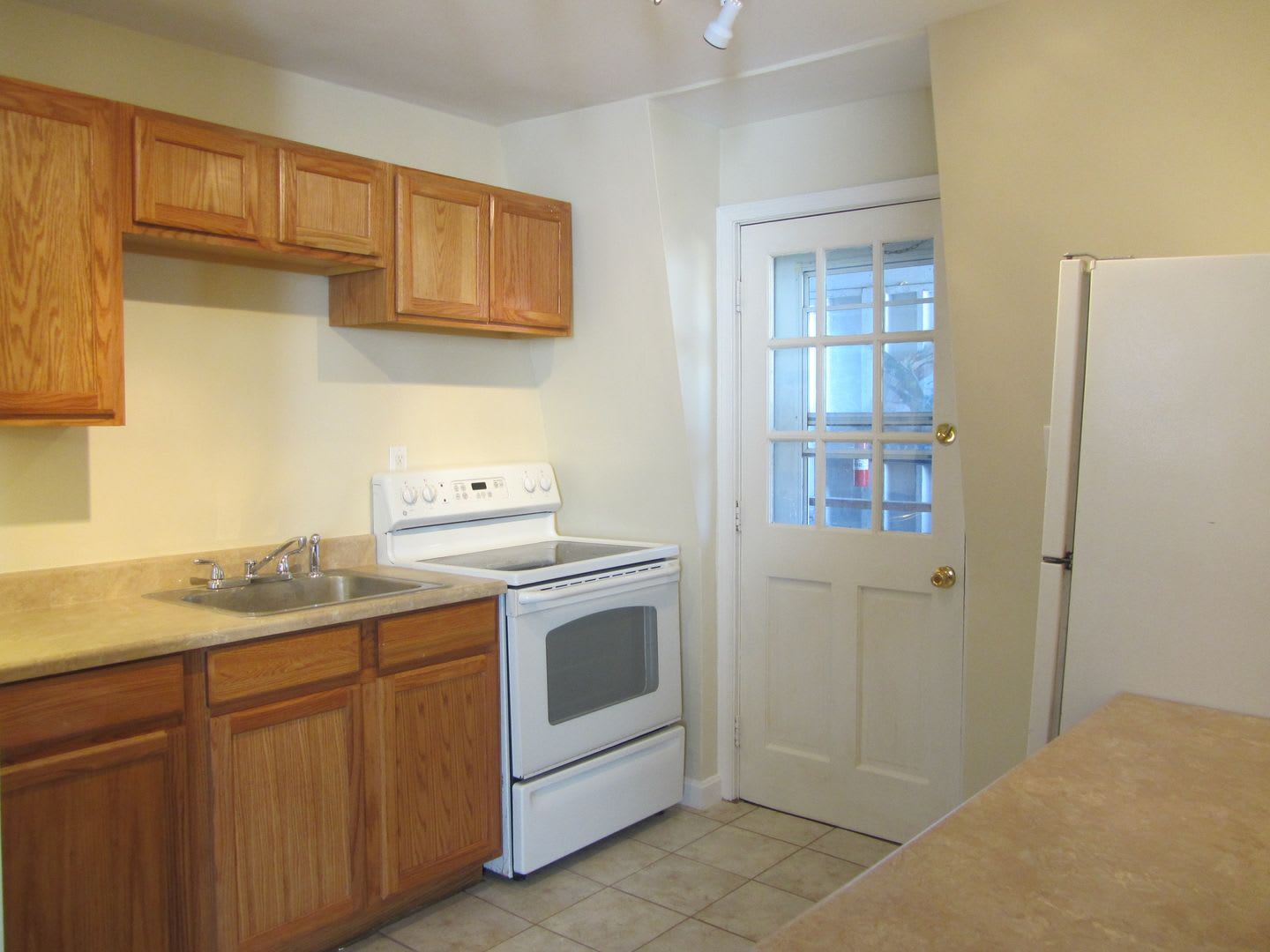 43-45 Storer St – photo 1 of 7