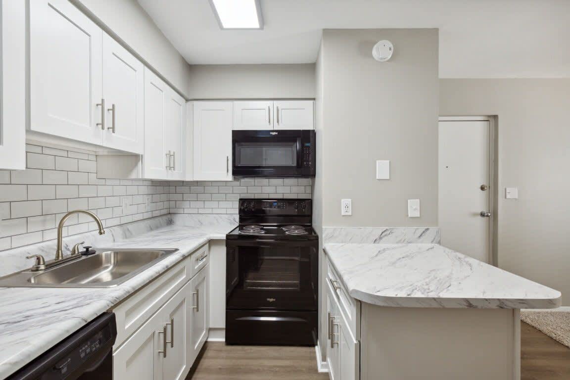 The Park Apartments – photo 1