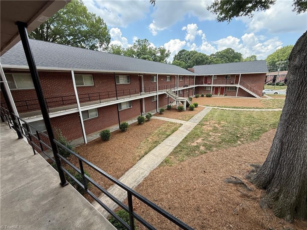 1608 Northwest Boulevard – photo 1