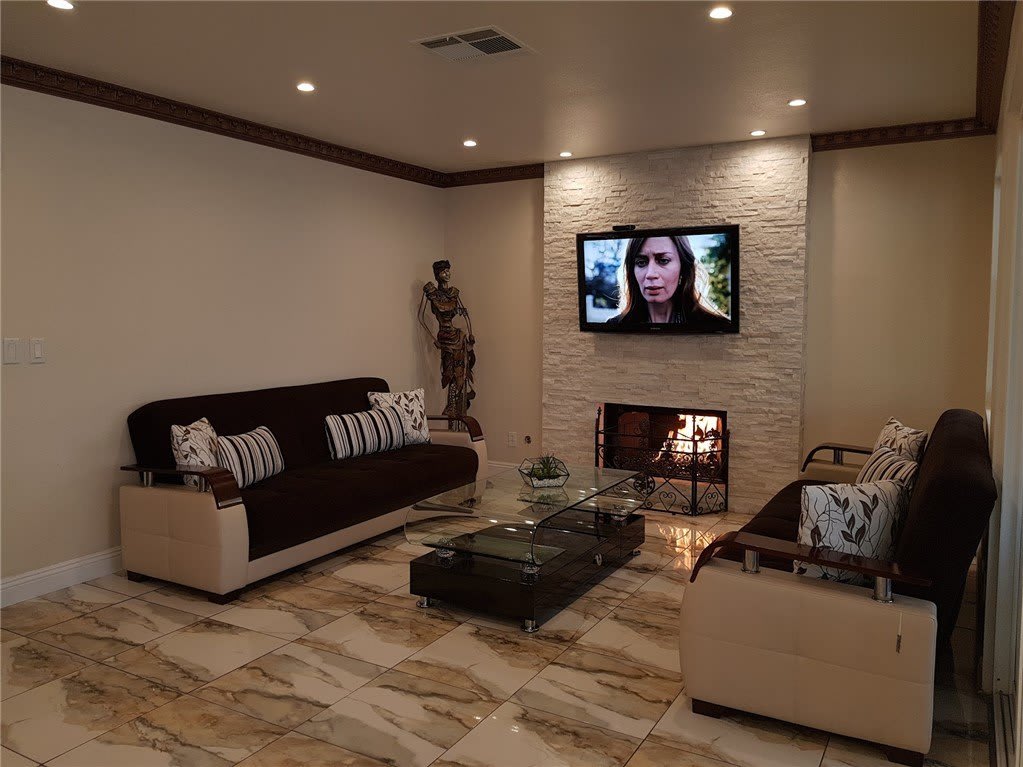 7824 Emerald Harbor Court – photo 1