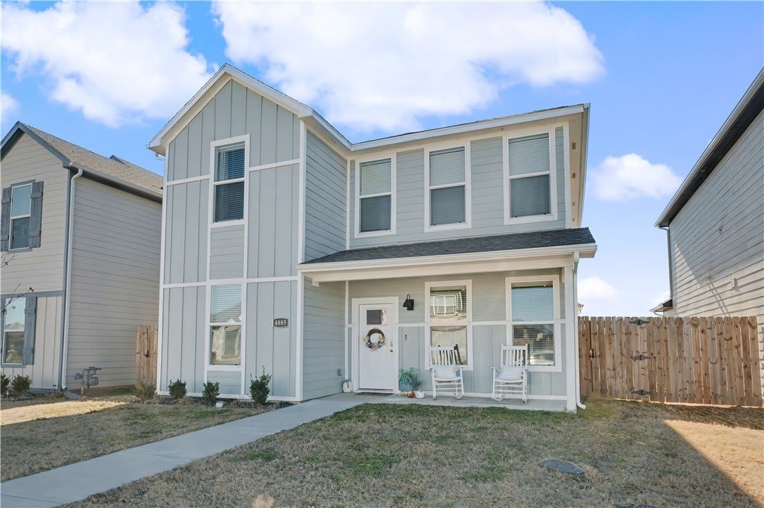 4885 W Triangle Street – photo 1
