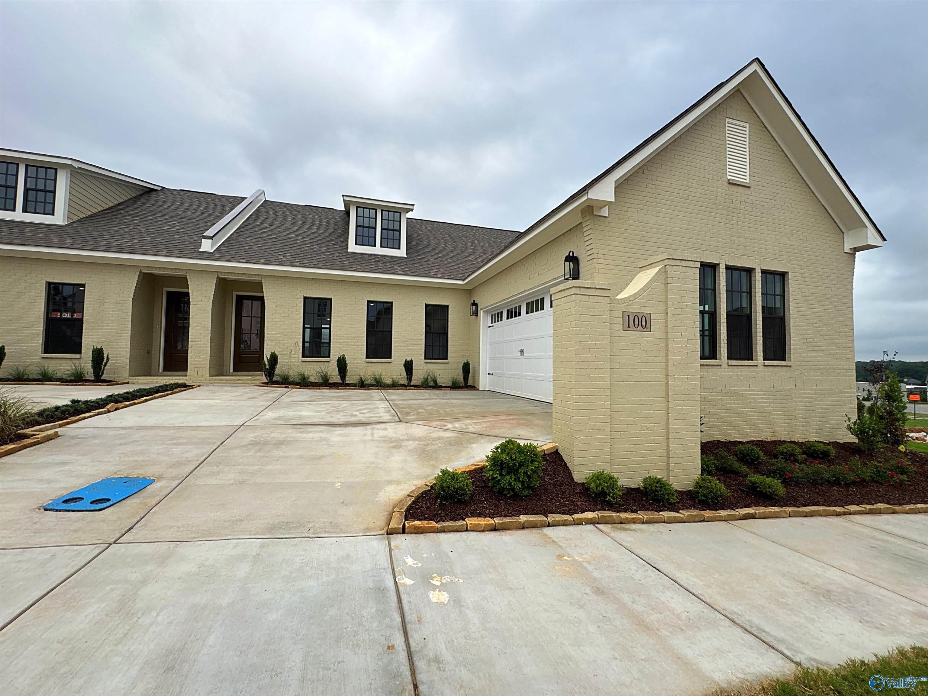 106 Upperline Street – photo 1 of 27