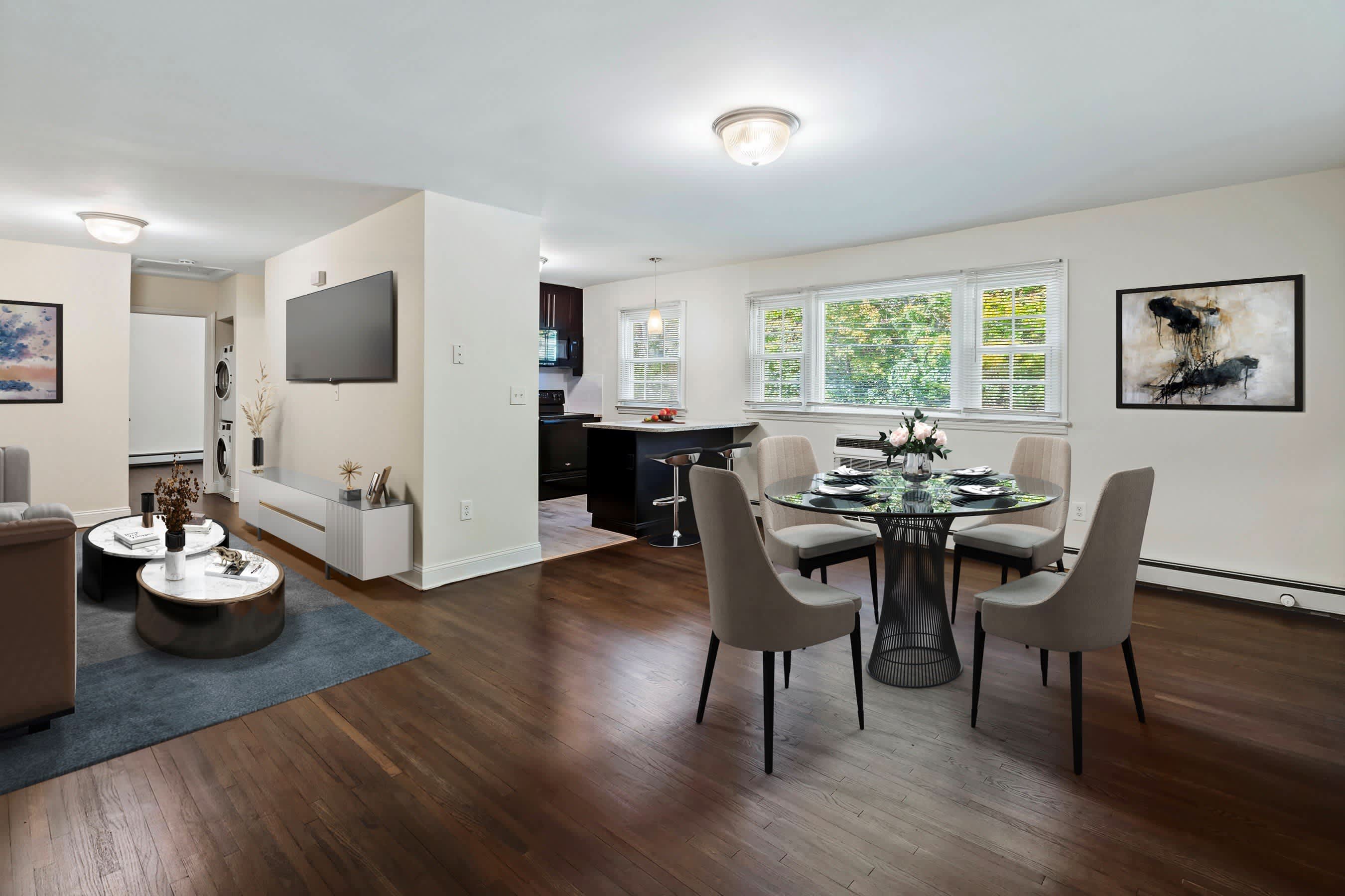 Newtonian Gardens Apartments – photo 1 of 28