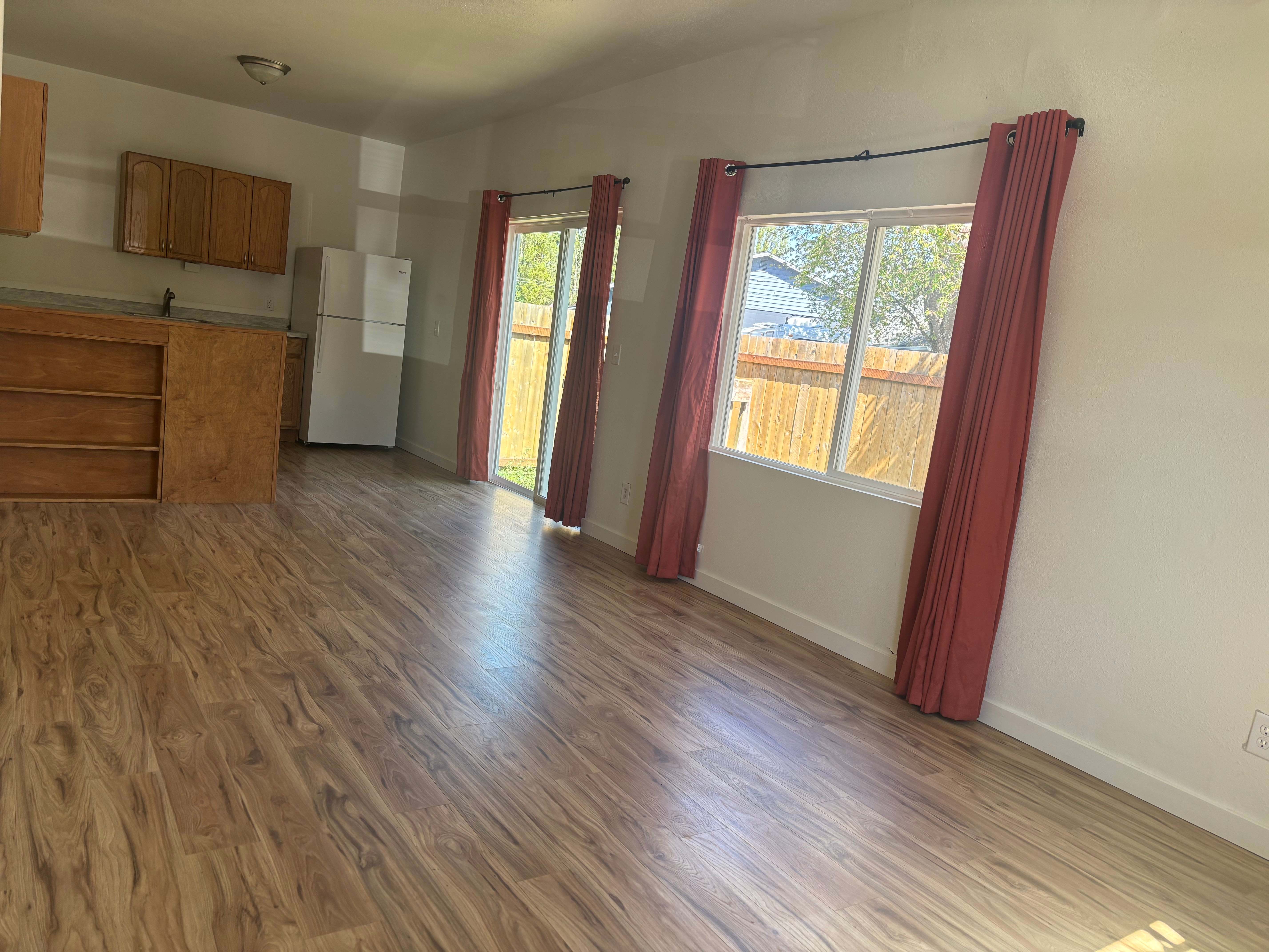 3405 Northlake Way Nw – photo 1 of 12