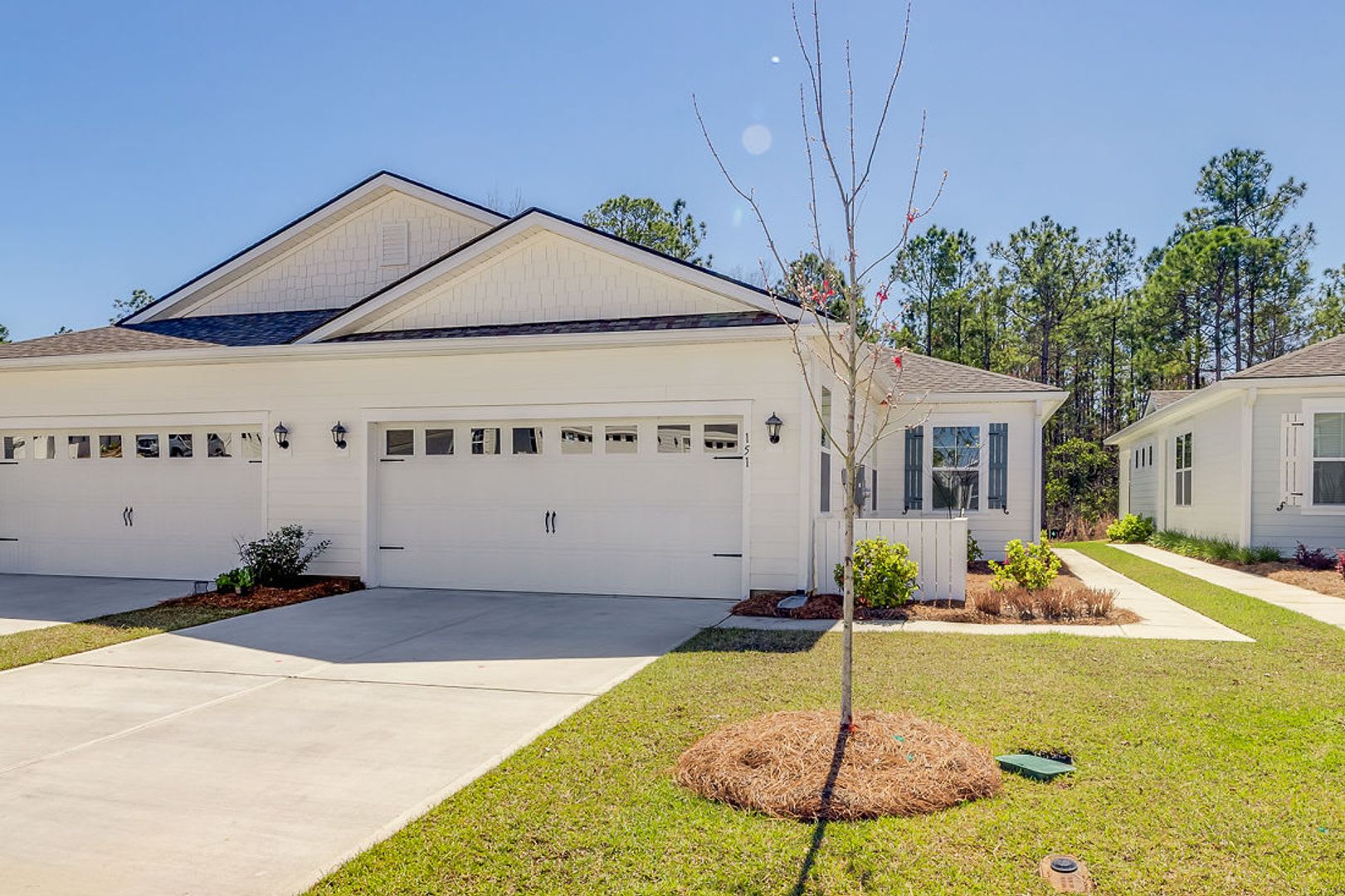 Move-In Ready 3-Bedroom Villa in Gated Savannah Quarters! – photo 1