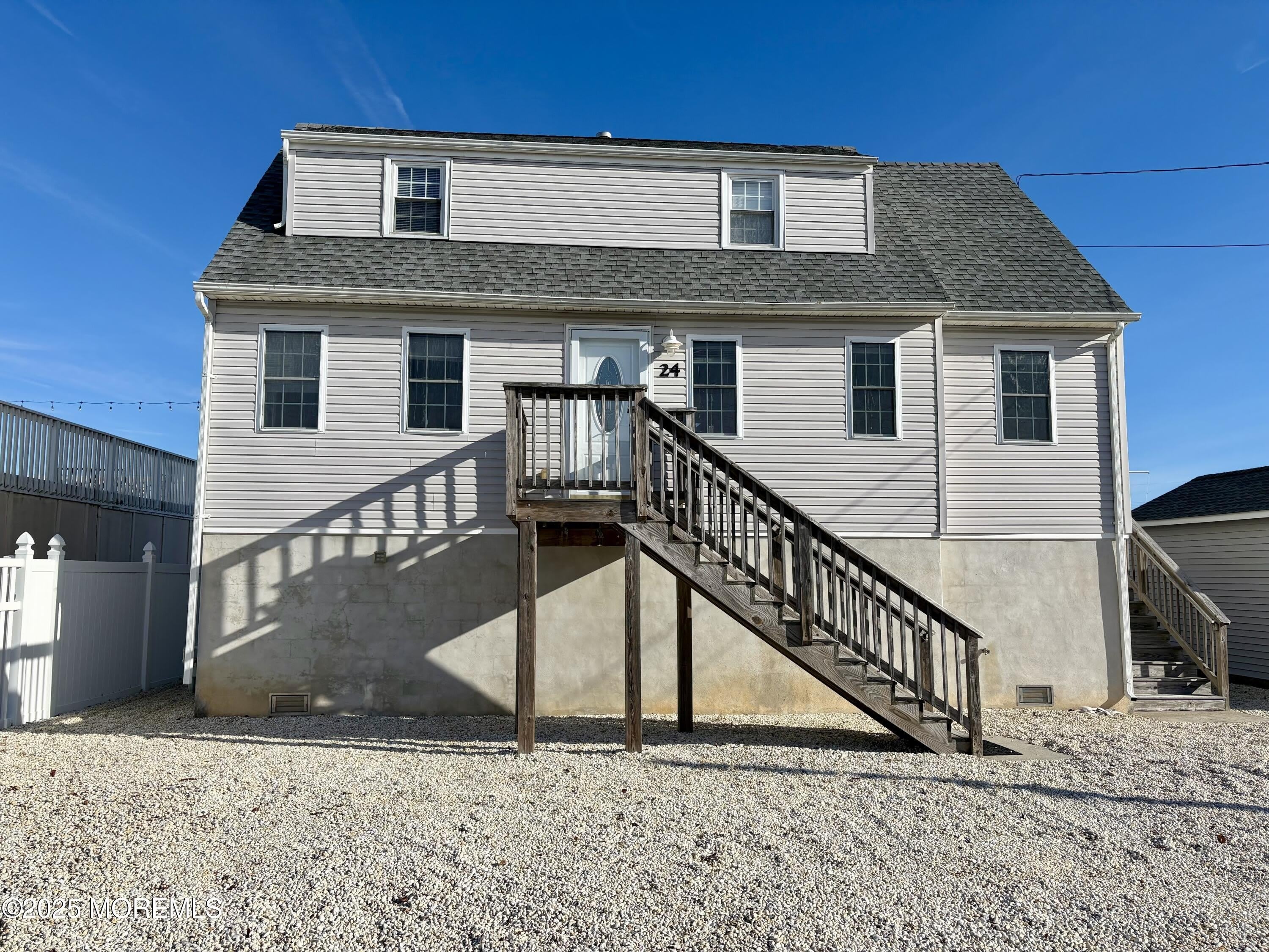 24 Richard Drive – photo 1 of 33