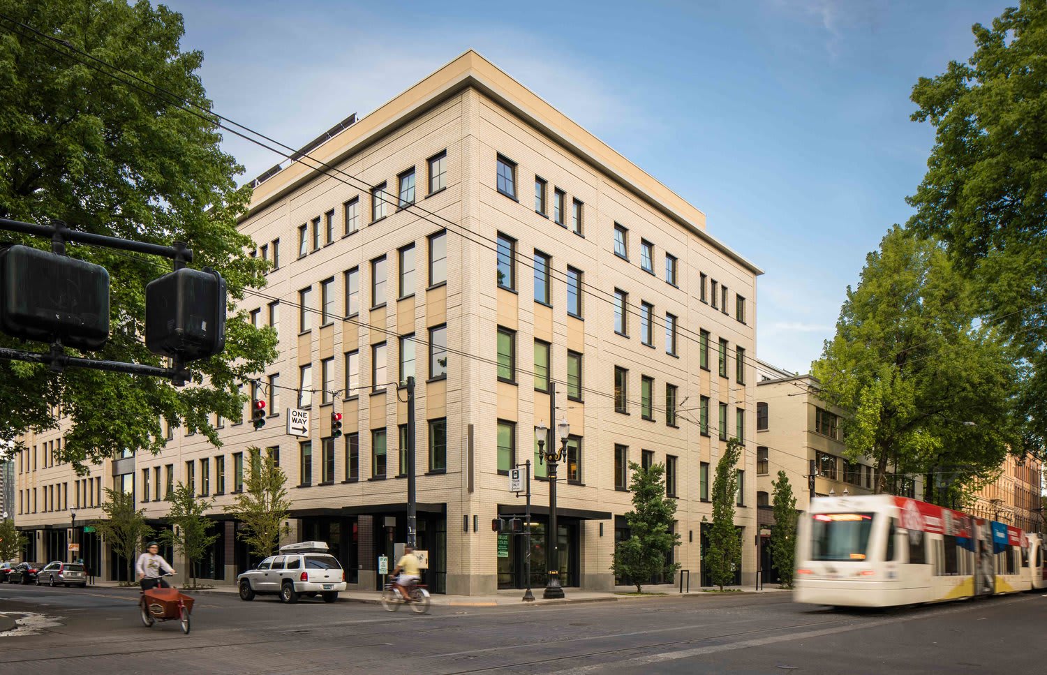 38 Davis – photo 1