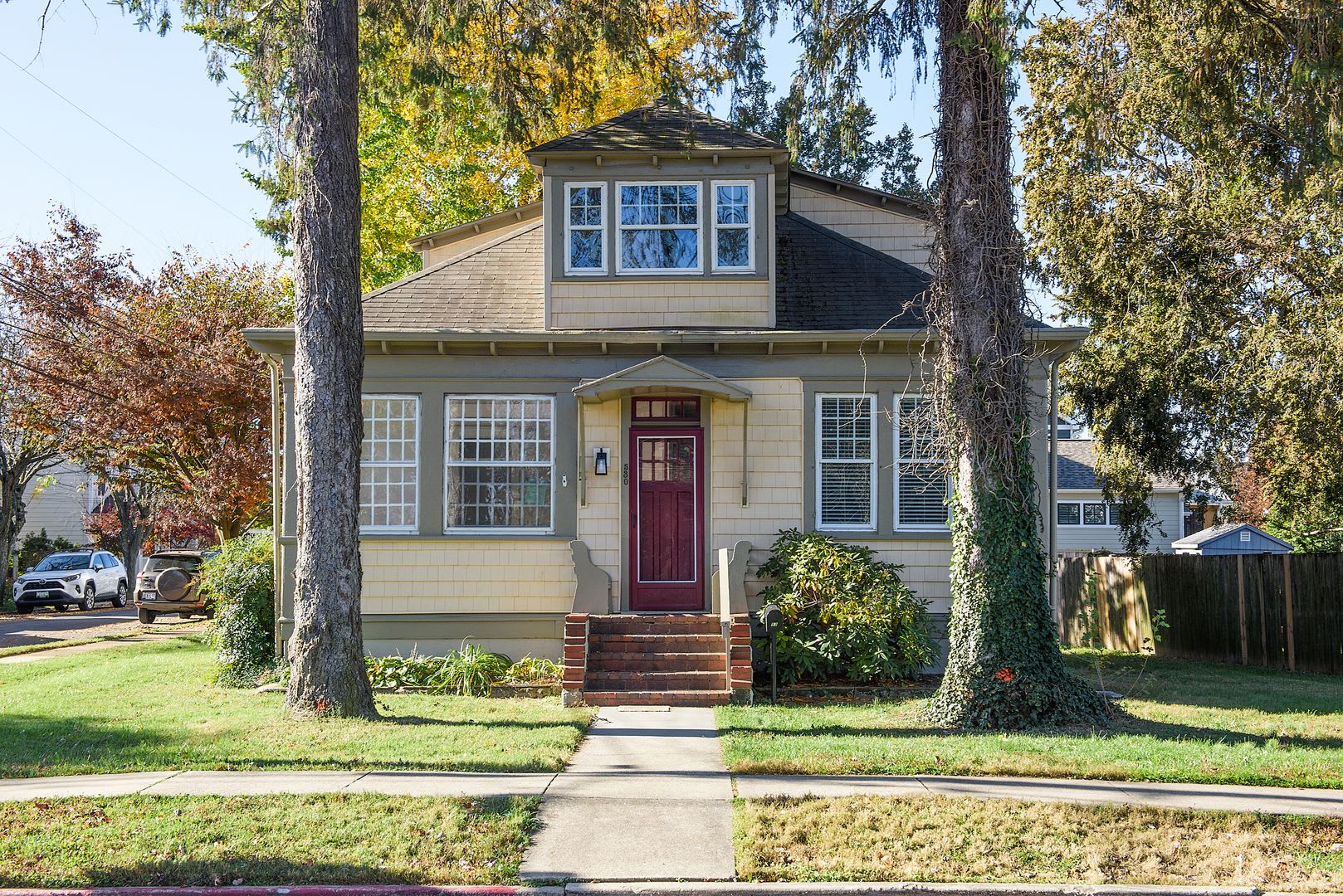 Coming Soon Charming Corner Lot Home For Lease In Eastport – photo 1 of 267