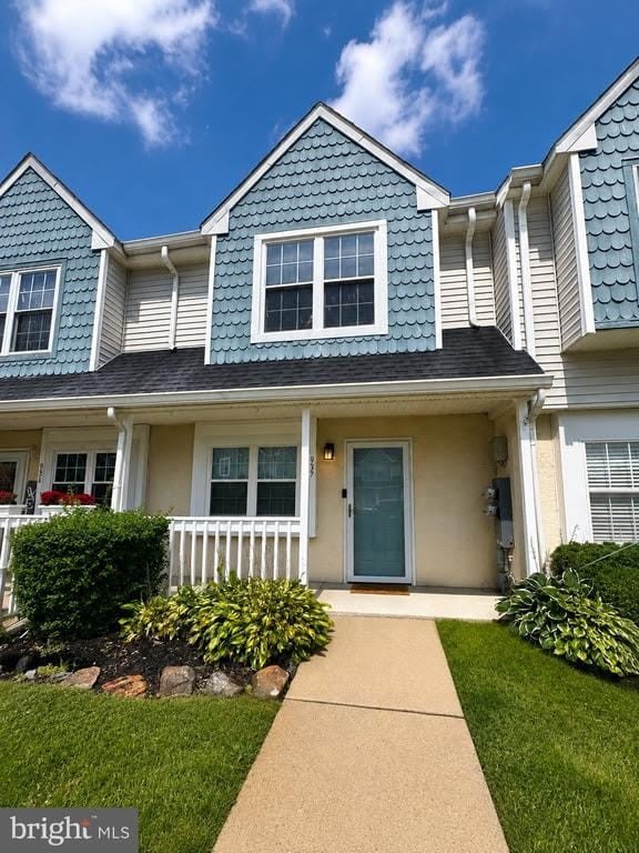 937 Woodstock Court – photo 1 of 136