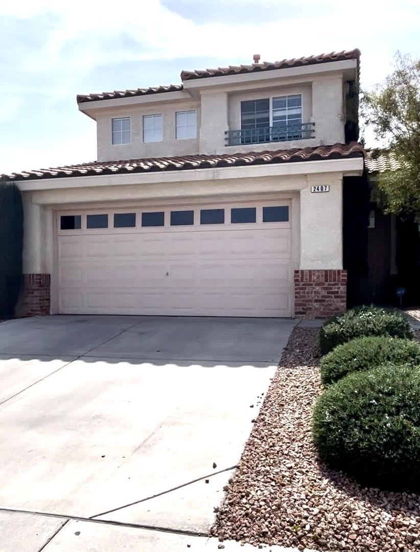 3 bedroom and 2.5 bath in prime Henderson!! 89074 – photo 1