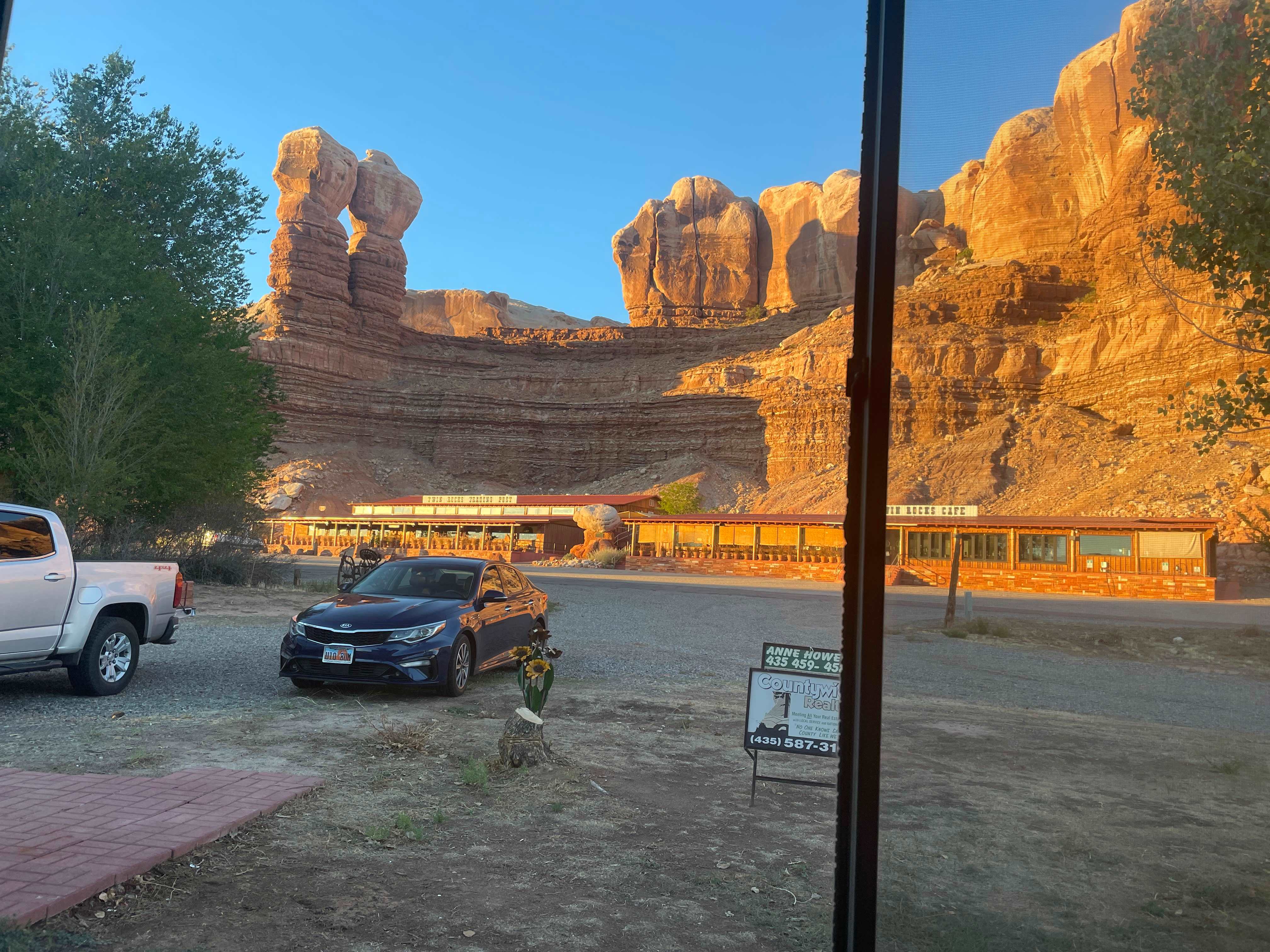 890 E Navajo Twins Drive – photo 1 of 12
