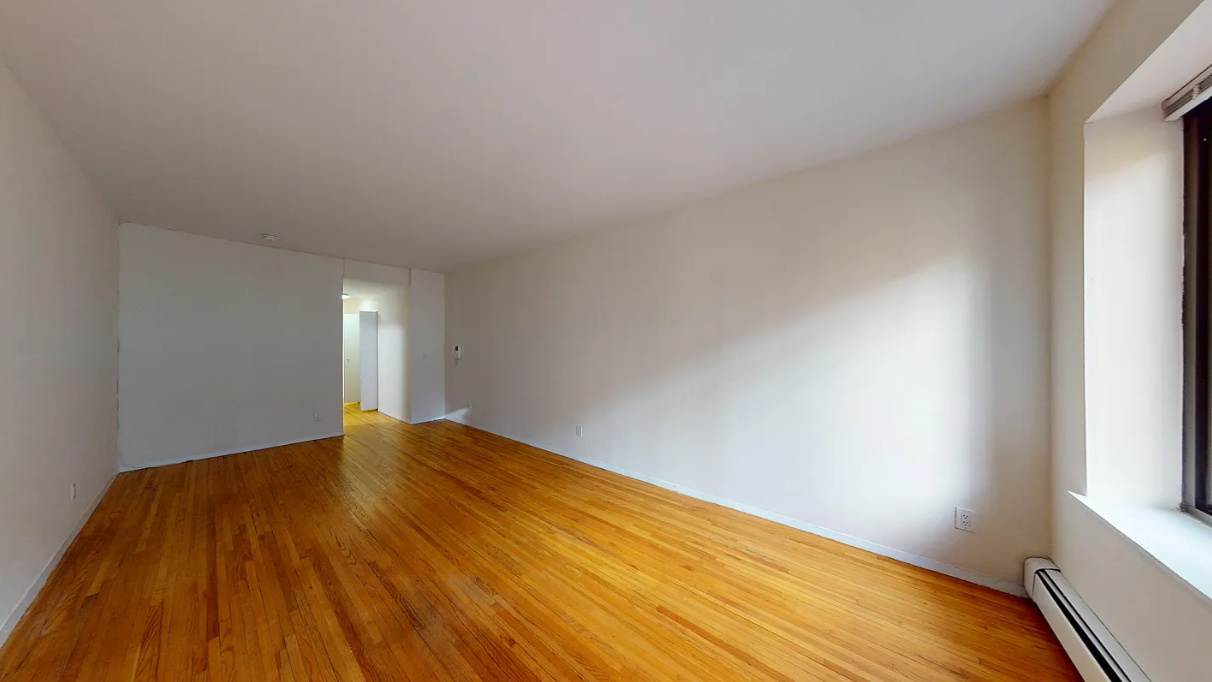 369 W 52nd St – photo 1