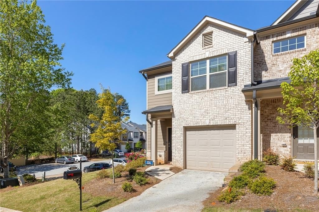 2831 Ridgeview Drive SW – photo 1