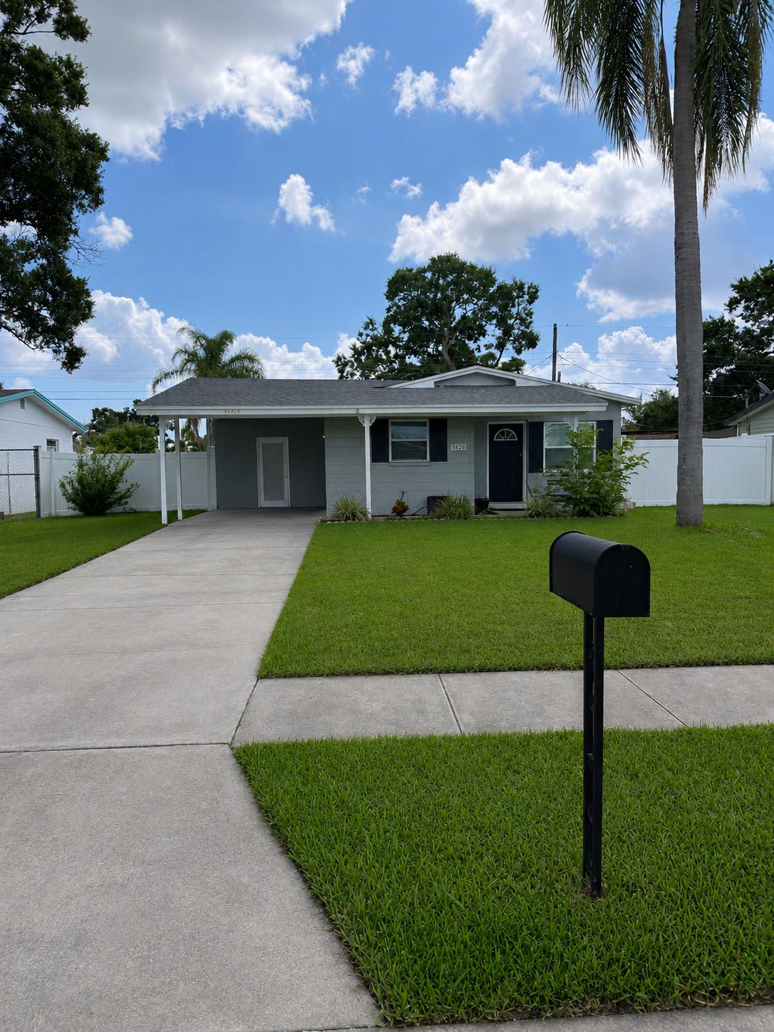 8949 59th St – photo 1