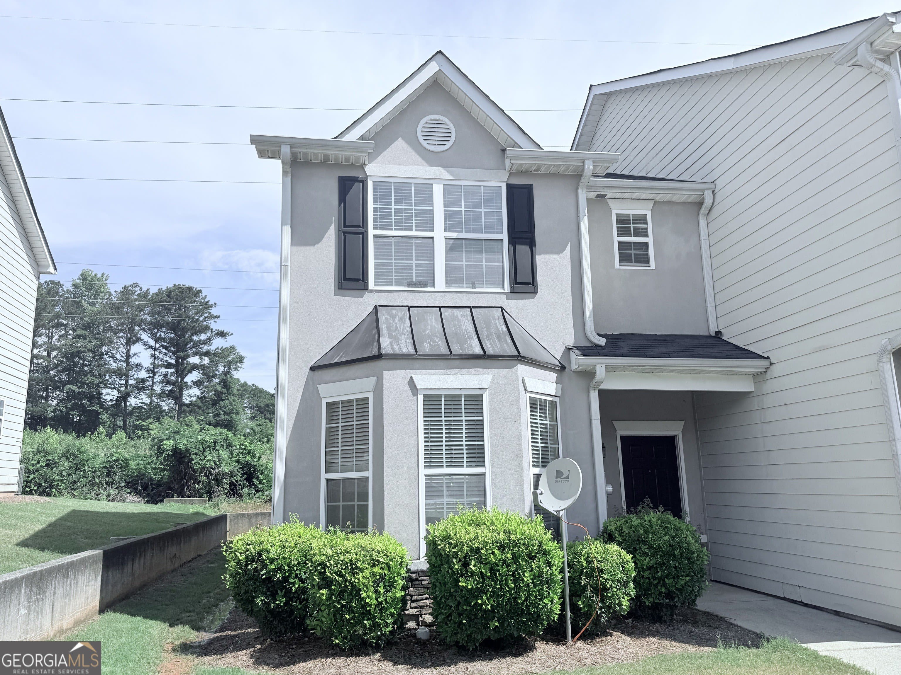 260 Commons Drive – photo 1 of 14