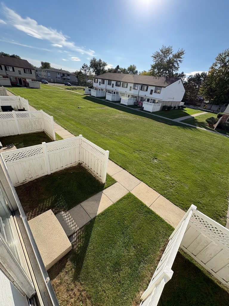 24881 Mayfair Street – photo 1 of 6