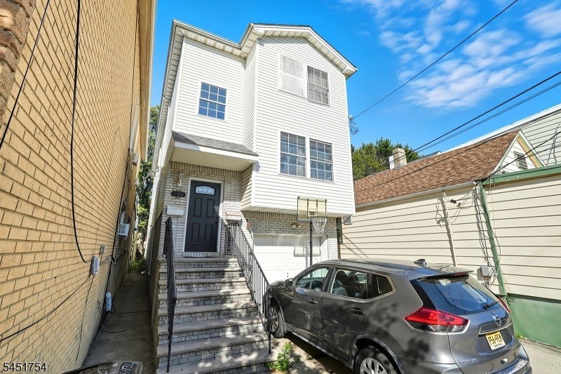 87 Cottage St – photo 1