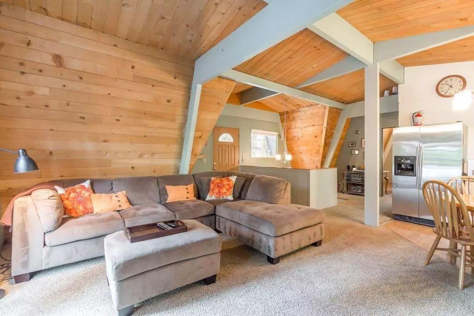 SEASONAL LEASE: "Ski Bird's Paradise" 5 Bedrooms, Right in Agate Bay – photo 1 of 20