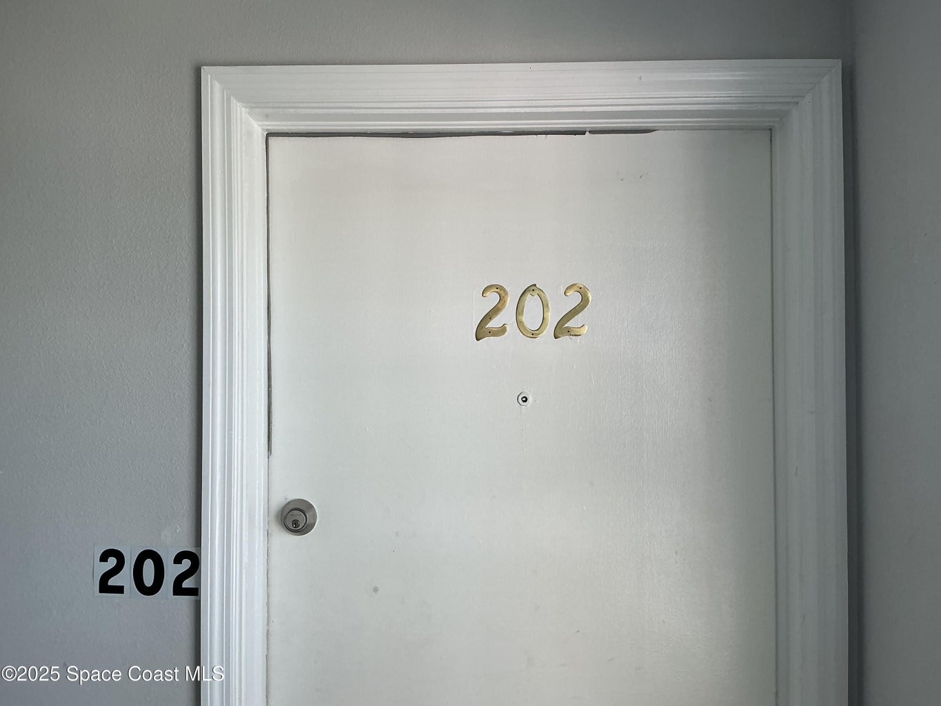 420 Monroe Avenue D202 – photo 1 of 11