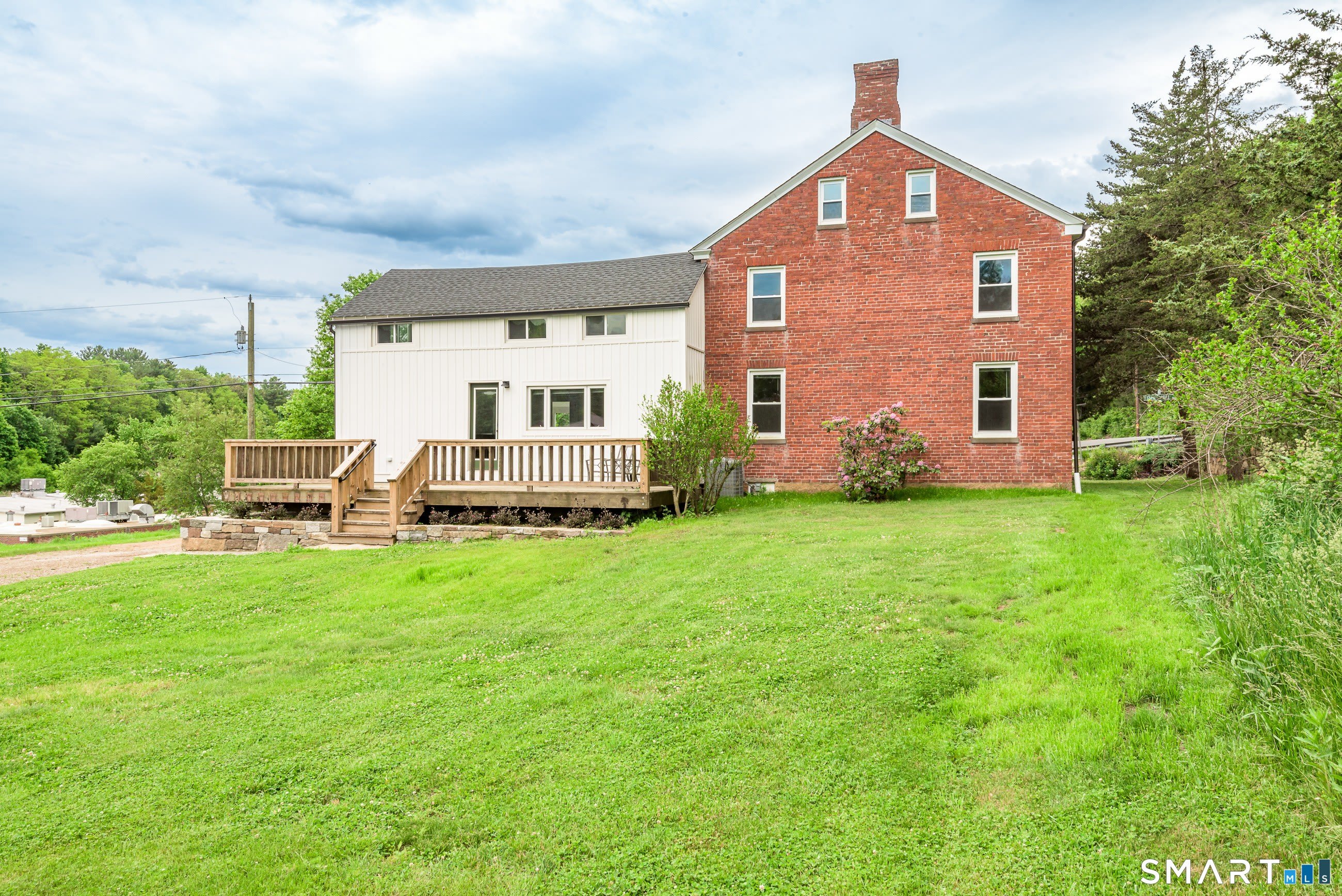560 Manchester Road – photo 1