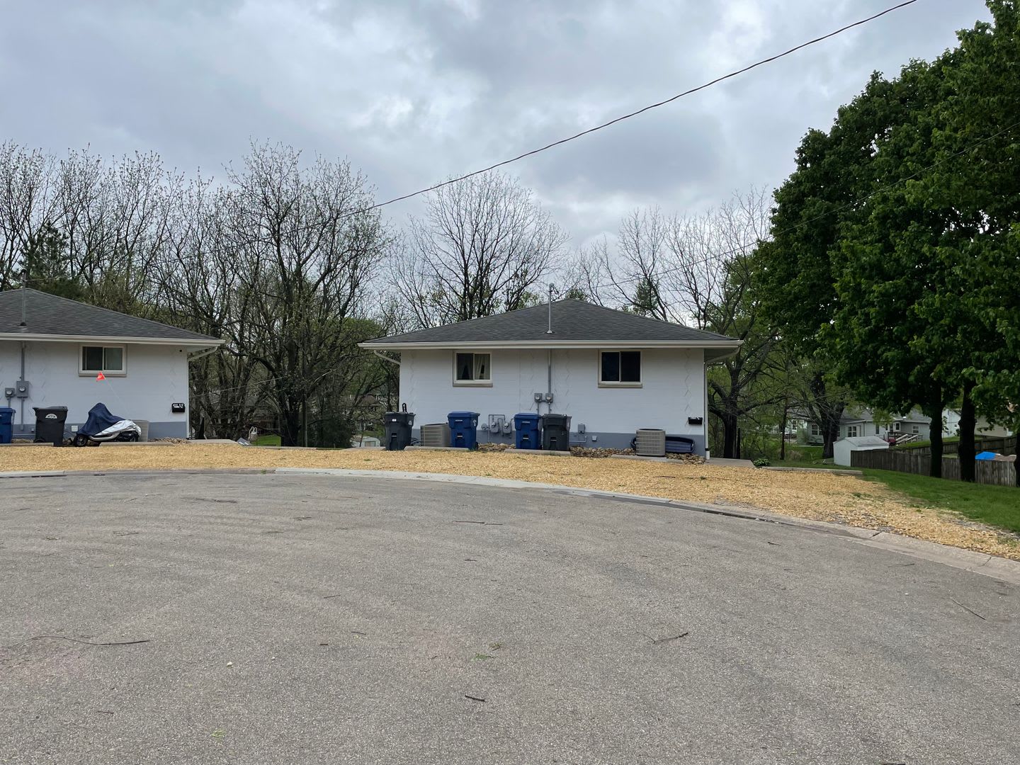 2 Bedroom, 1.5 Bath Duplex in Clinton, IA – photo 1 of 7