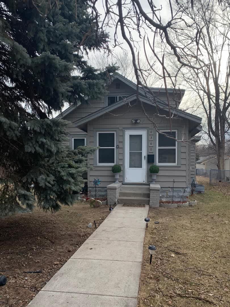 Spacious 3 Bedroom 1 Bath house in Crystal! – photo 1