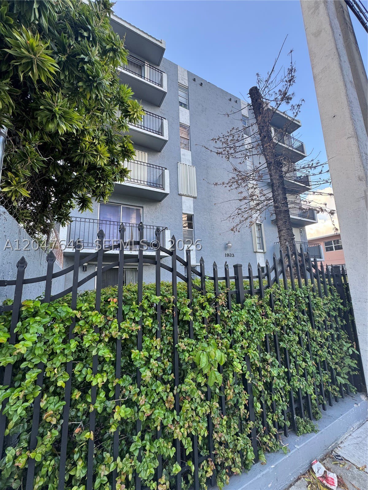 1933 SW 7th St – photo 1