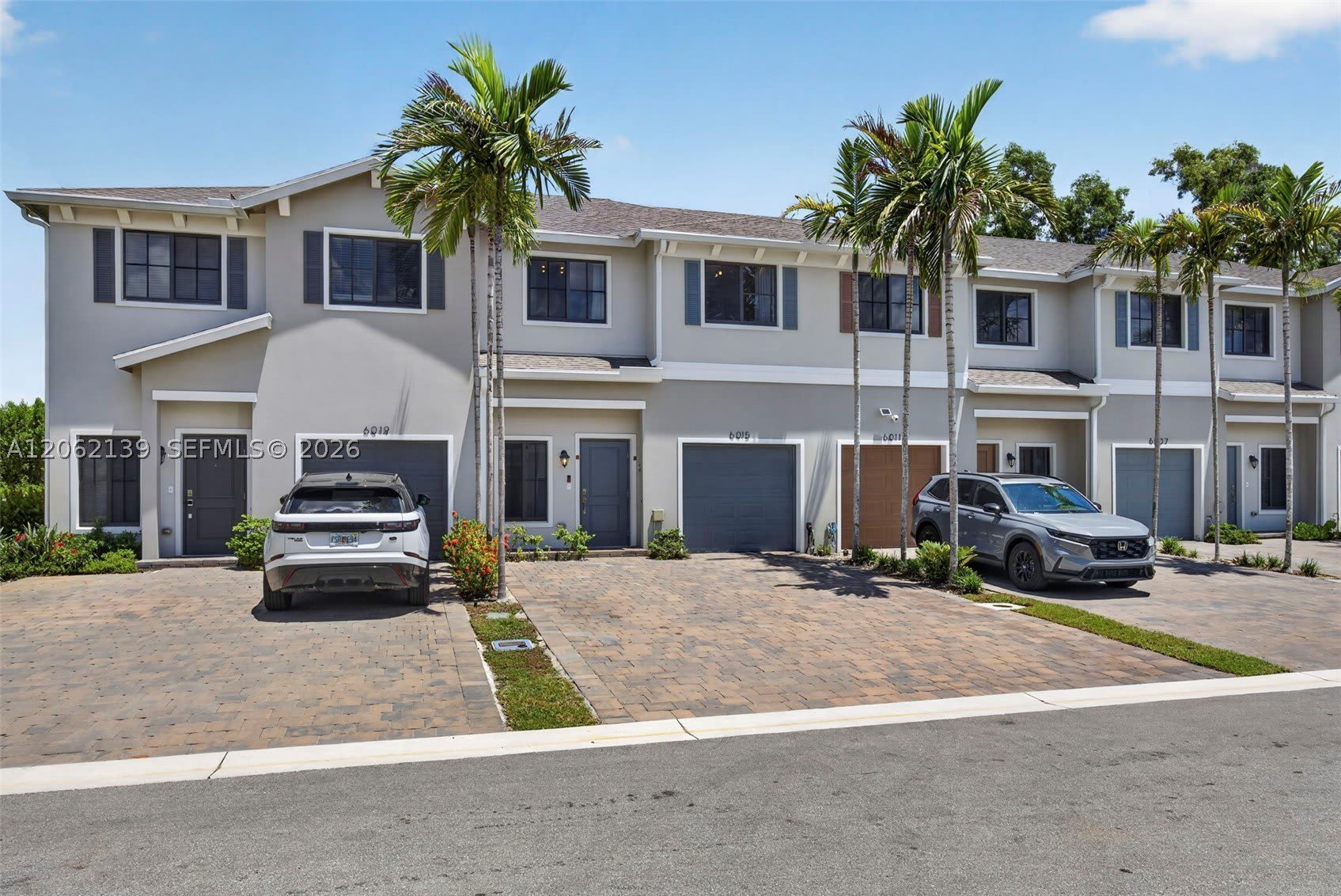 6015 Coralberry St – photo 1 of 41