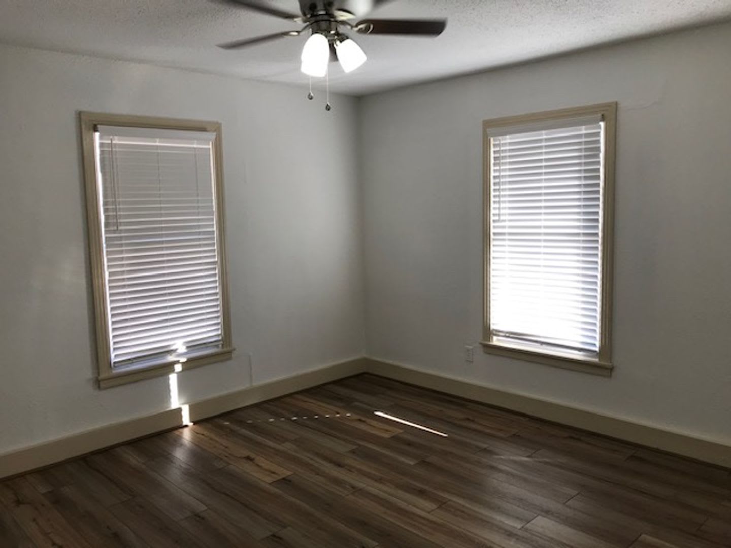 742 S. La Salle – photo 1