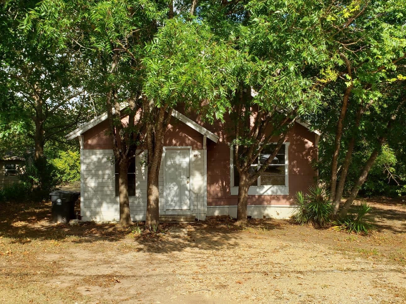1107 S Old Temple Rd – photo 1 of 10