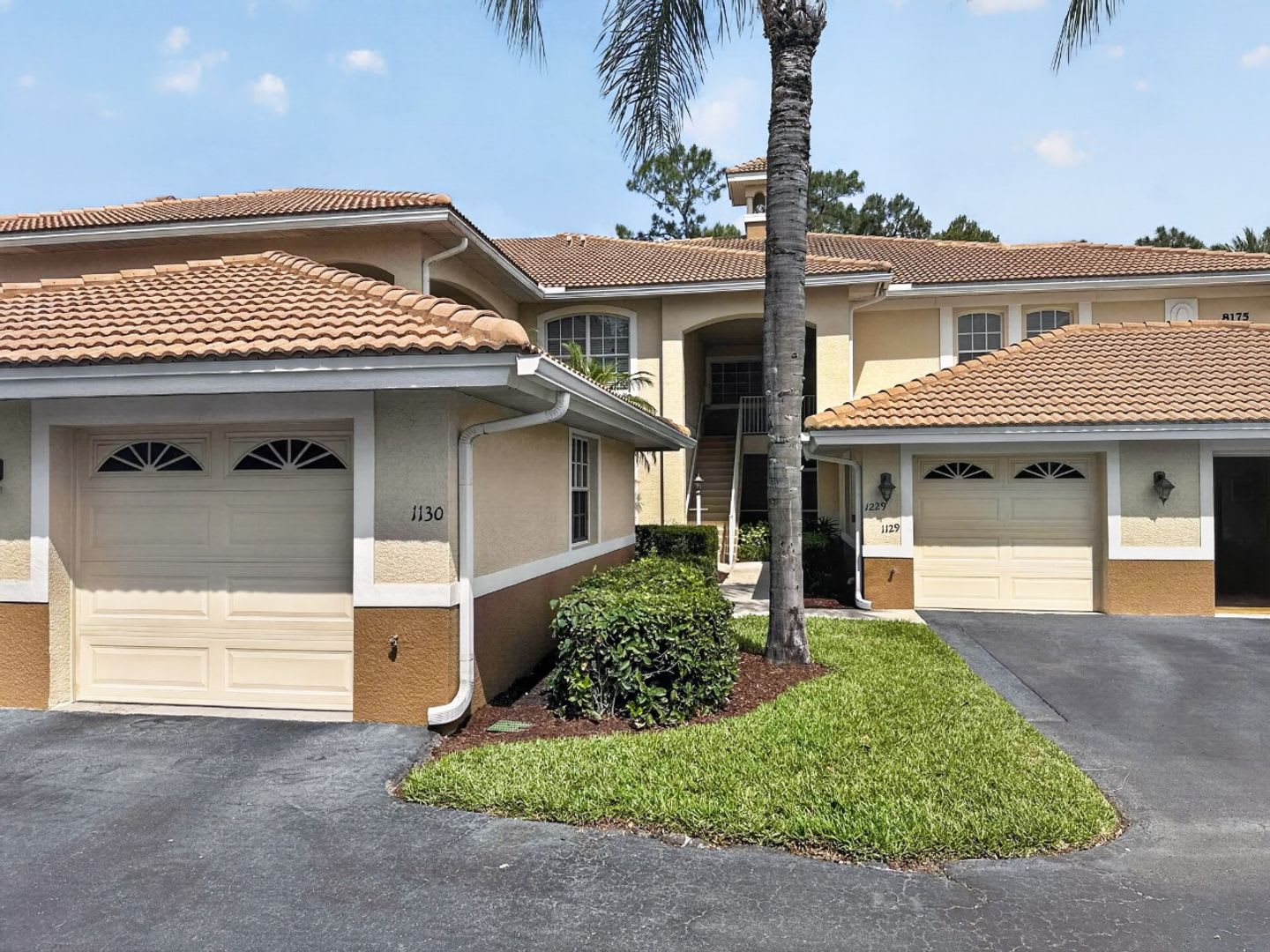 3-bedroom condo available in Flamingo Fairways II – photo 1 of 43