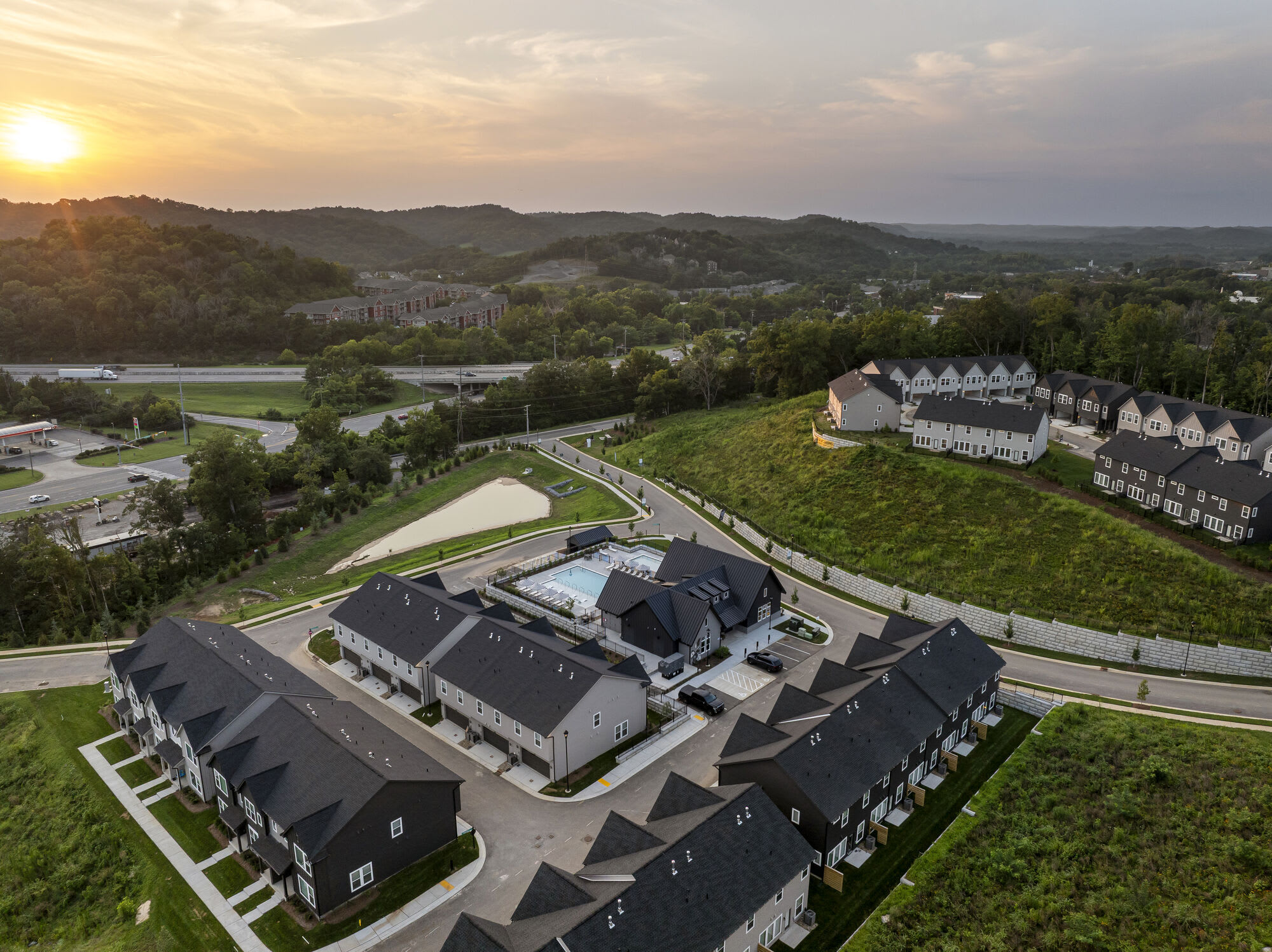 HARMON West Meade – photo 1