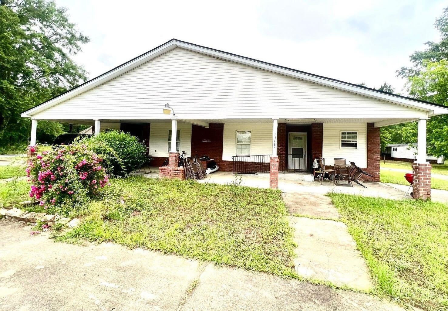 113 Gospel Lane – photo 1 of 3