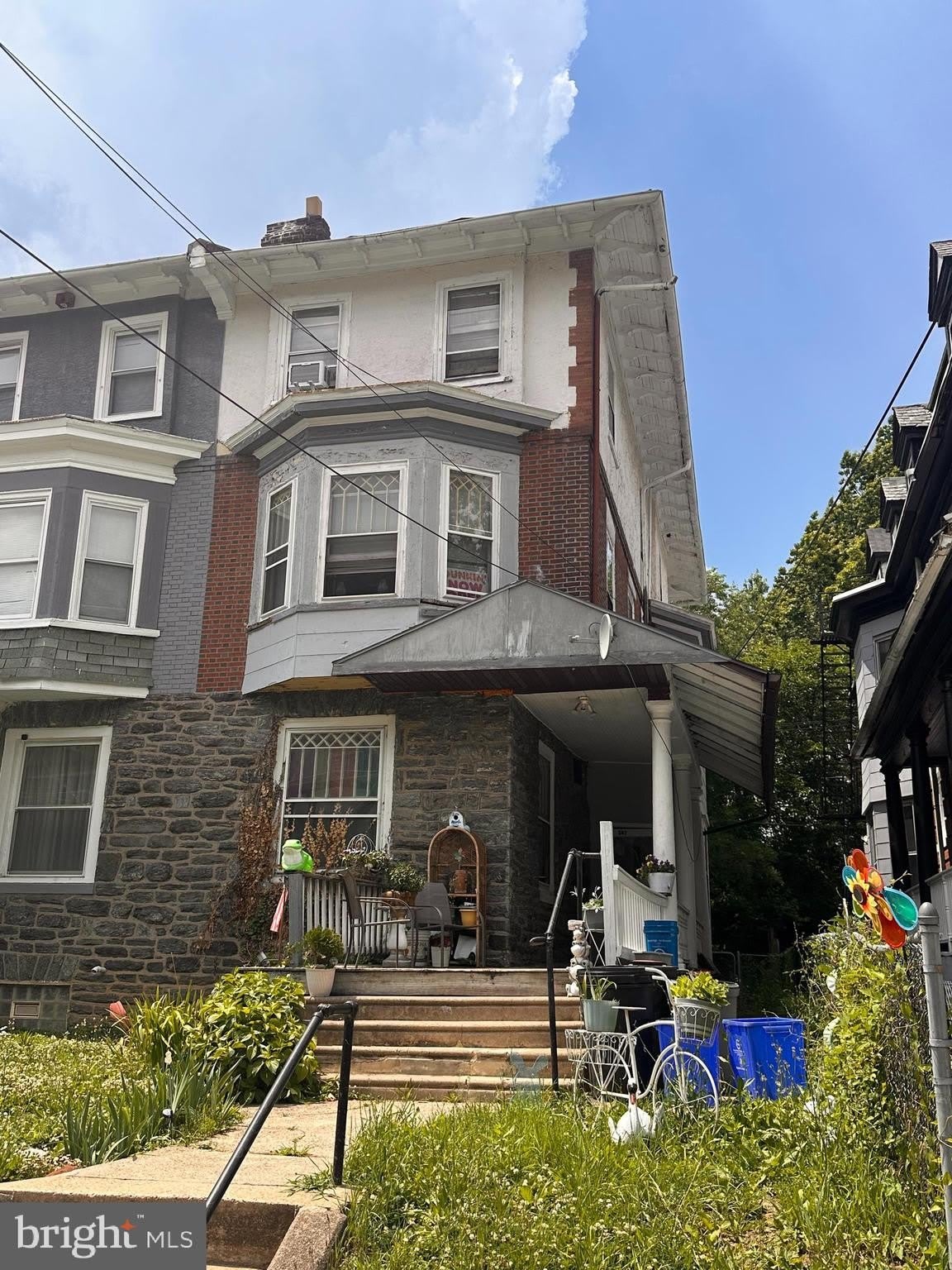 247 W HANSBERRY Street – photo 1