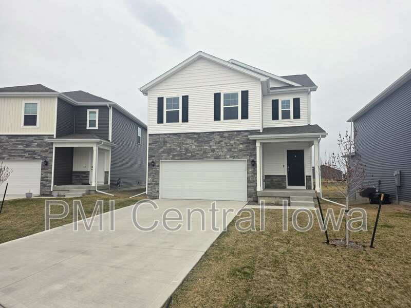 655 NW Williamsburg Ln – photo 1 of 38