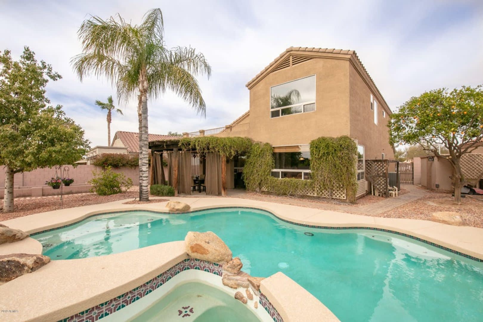 Spectacular Chandler Ocotillo Home With Sparkling Swimming Pool – photo 1