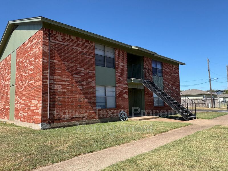 1704 Short St 1704 Short St Unit C – photo 1 of 166