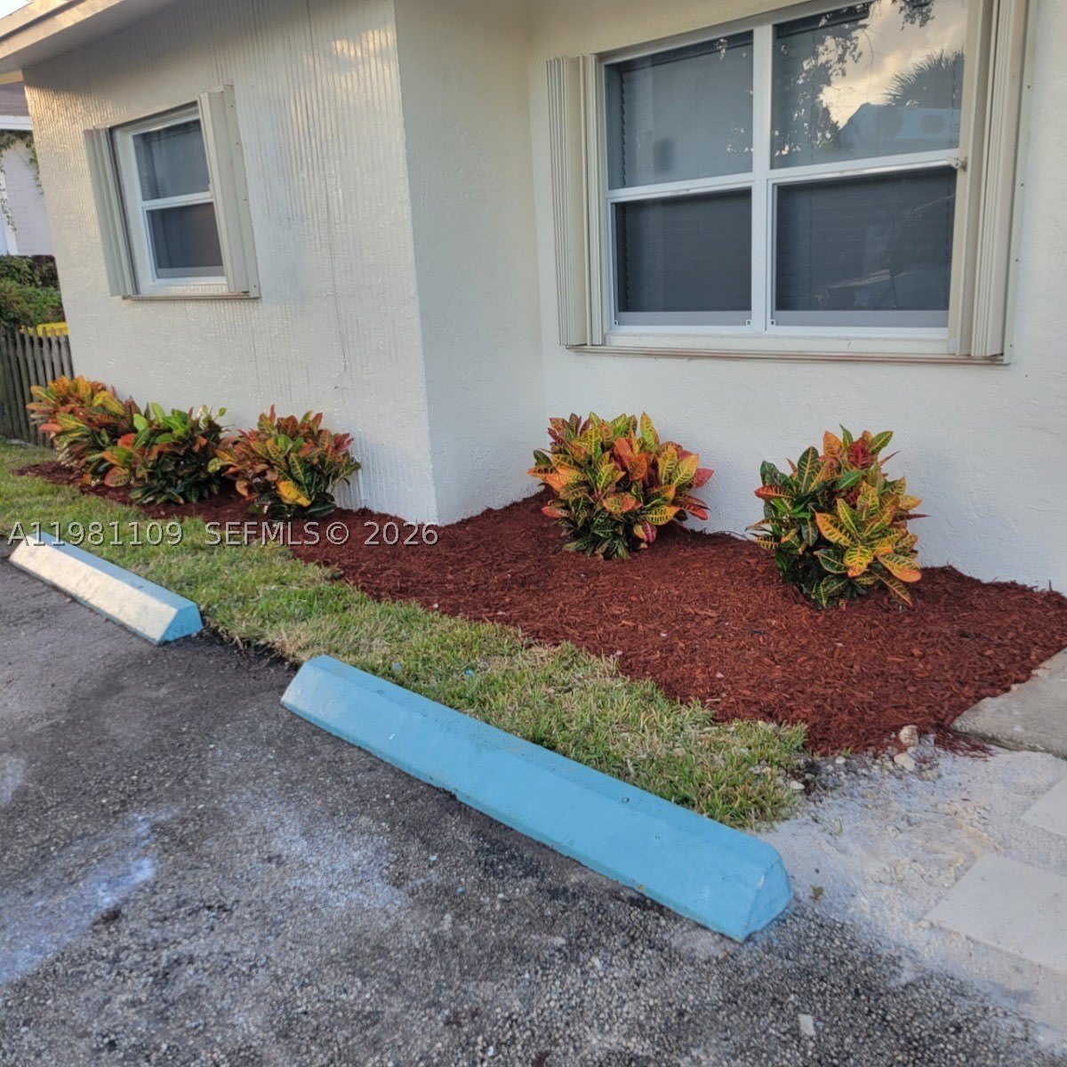 730 SW 4th St – photo 1