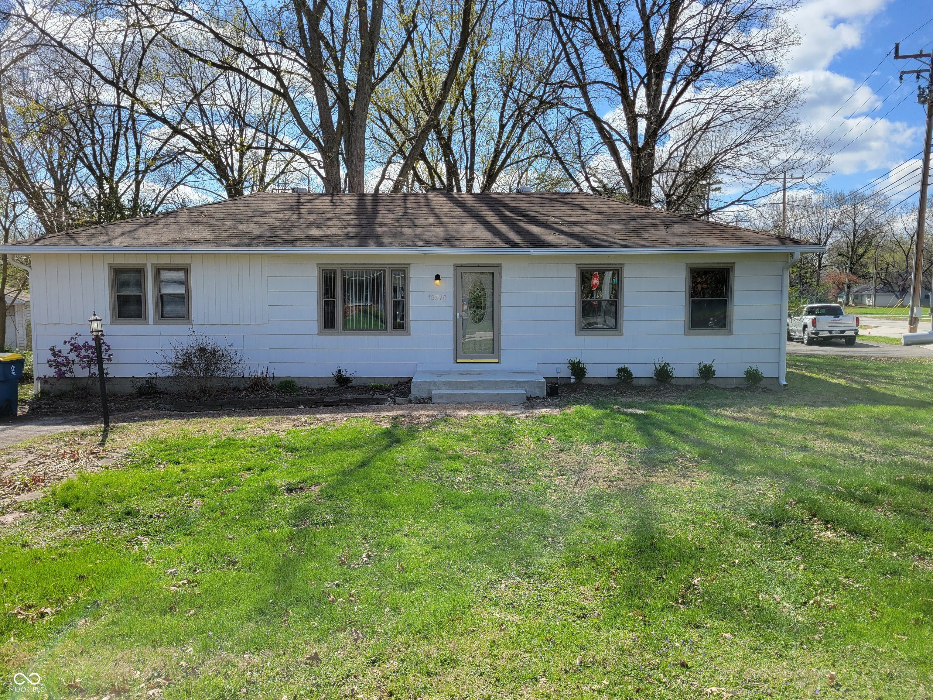 10570 Barmore Avenue – photo 1 of 14