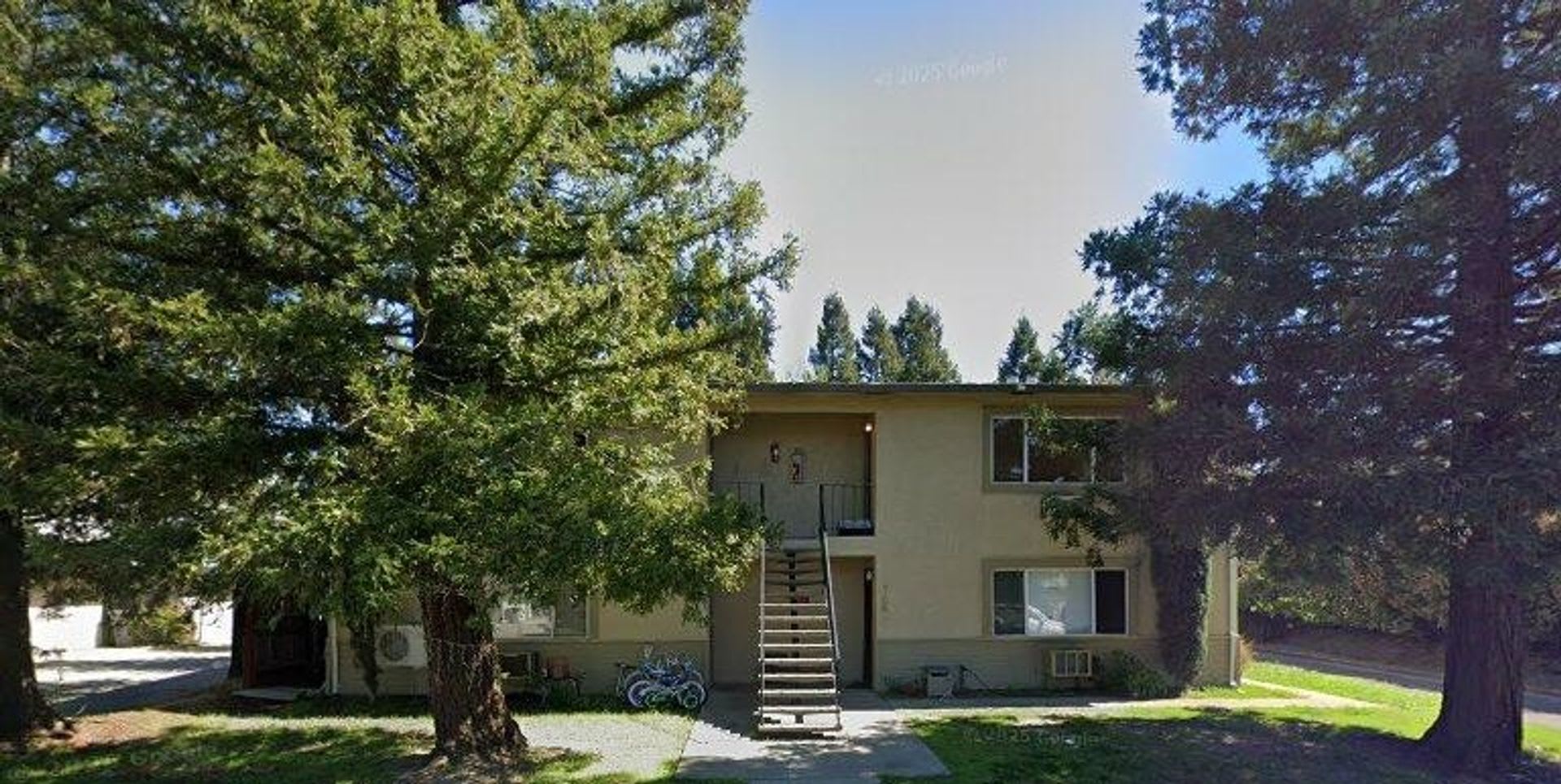 2 Bedroom 2 Bath Upstairs Unit in Granite Bay – photo 1 of 20
