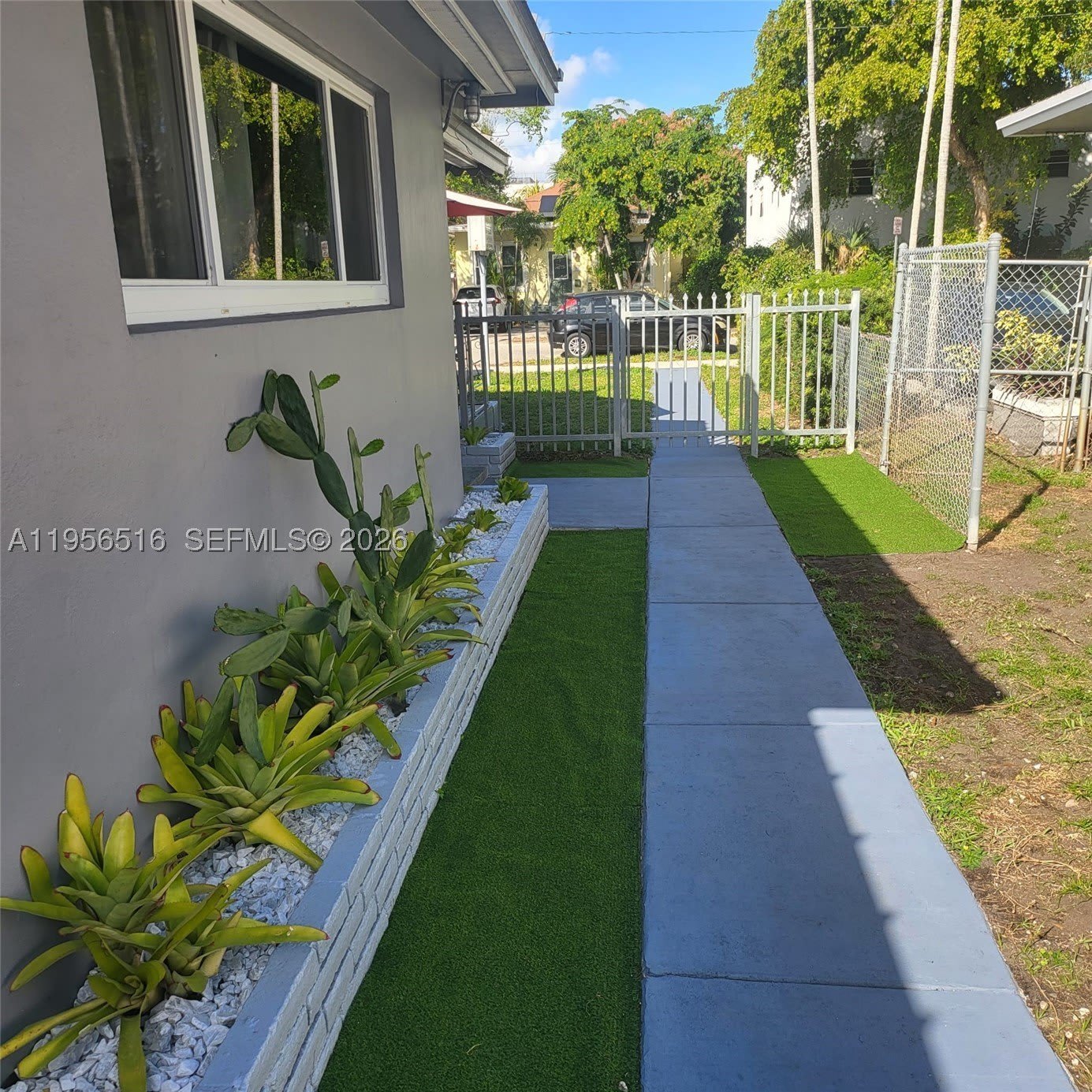 1934 Madison St – photo 1